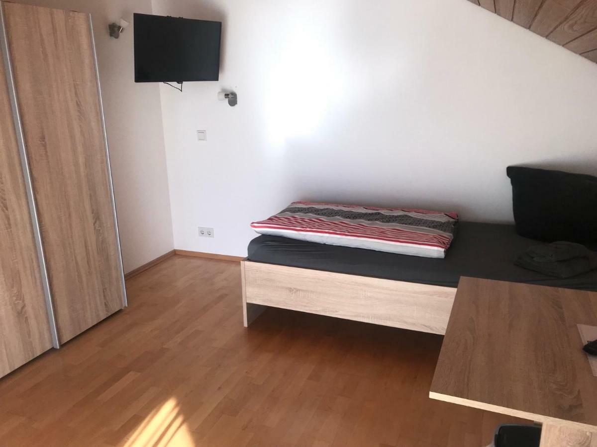 Ferienwohnung Asum Dasing Exterior photo